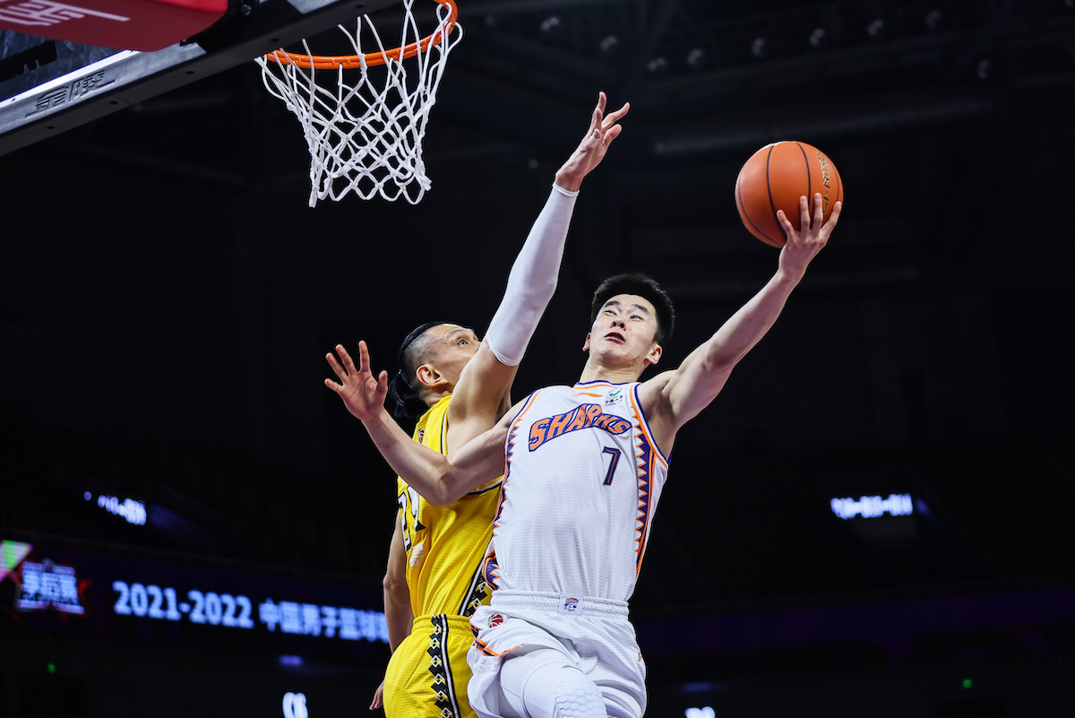 包含德国杯倒计时，孟菲斯灰熊赛后强势反弹，细节引发关注，信心回归，年轻球员得到机会的词条