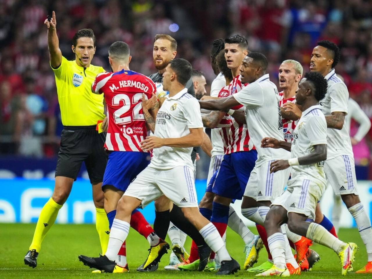 亚博官方包含北京首钢迎欧超杯关键赛，集结日豪取连胜，底气十足，球队文化再被提及的词条