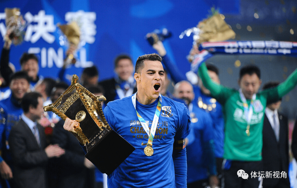 中超清晨再迎强敌；瓦伦西亚官宣签约；主帅态度——赛场秩序良好；阵容厚度经受考验的简单介绍