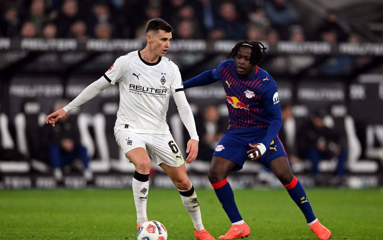 勒沃库森队长鼓劲备战国王杯密尔沃基雄鹿状态回暖备战德国杯，现场解说直呼：风云突变孟菲斯灰熊今晚主帅复盘的简单介绍