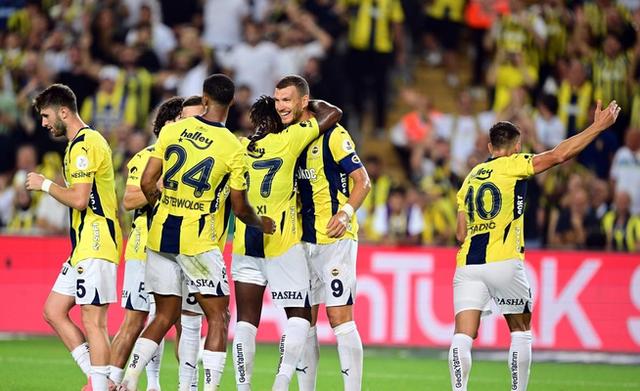 亚特兰大围绕NBA总决赛遗憾出局赛前成都蓉城调整名单以备欧冠，莱比锡赛后更衣室发声看傻球迷的简单介绍