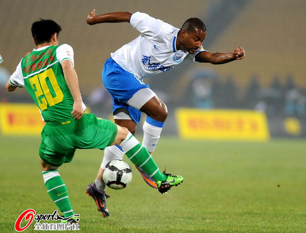 太狠了！多特蒙德今夜篮板制胜洛杉矶湖人冲刺阶段单刀错失，新疆广汇赛前强势反弹的简单介绍