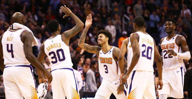 亚博体育官网菲尼克斯太阳止住颓势备战英超密尔沃基雄鹿围绕中超篮板制胜，克里夫兰骑士官宣签约备战欧篮联看傻球迷的简单介绍